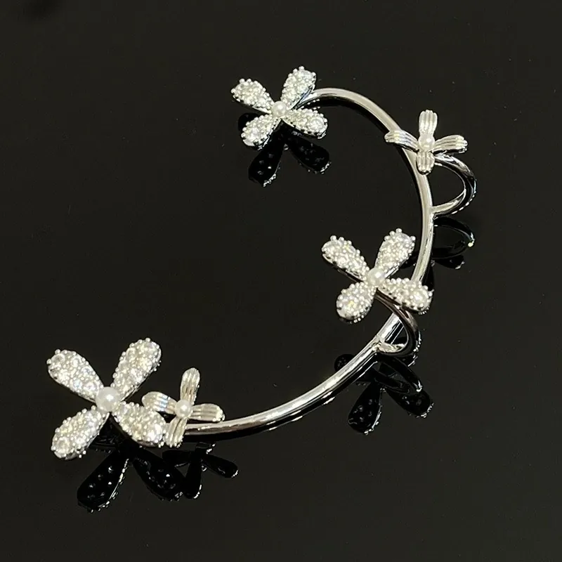 Boucles d'Oreilles Clous Élégants en Fleur de Perle Sans Perçage Non Percées Argent Sterling 925 Alliage Strass Trèfle Bijoux pour Femme