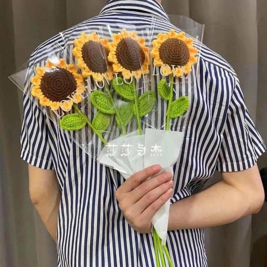 Handmade Crochet Knitted Sunflower Artificial Flower Bouquet Acrylic Yarn Desktop Decoration Birthday Gift For Friends