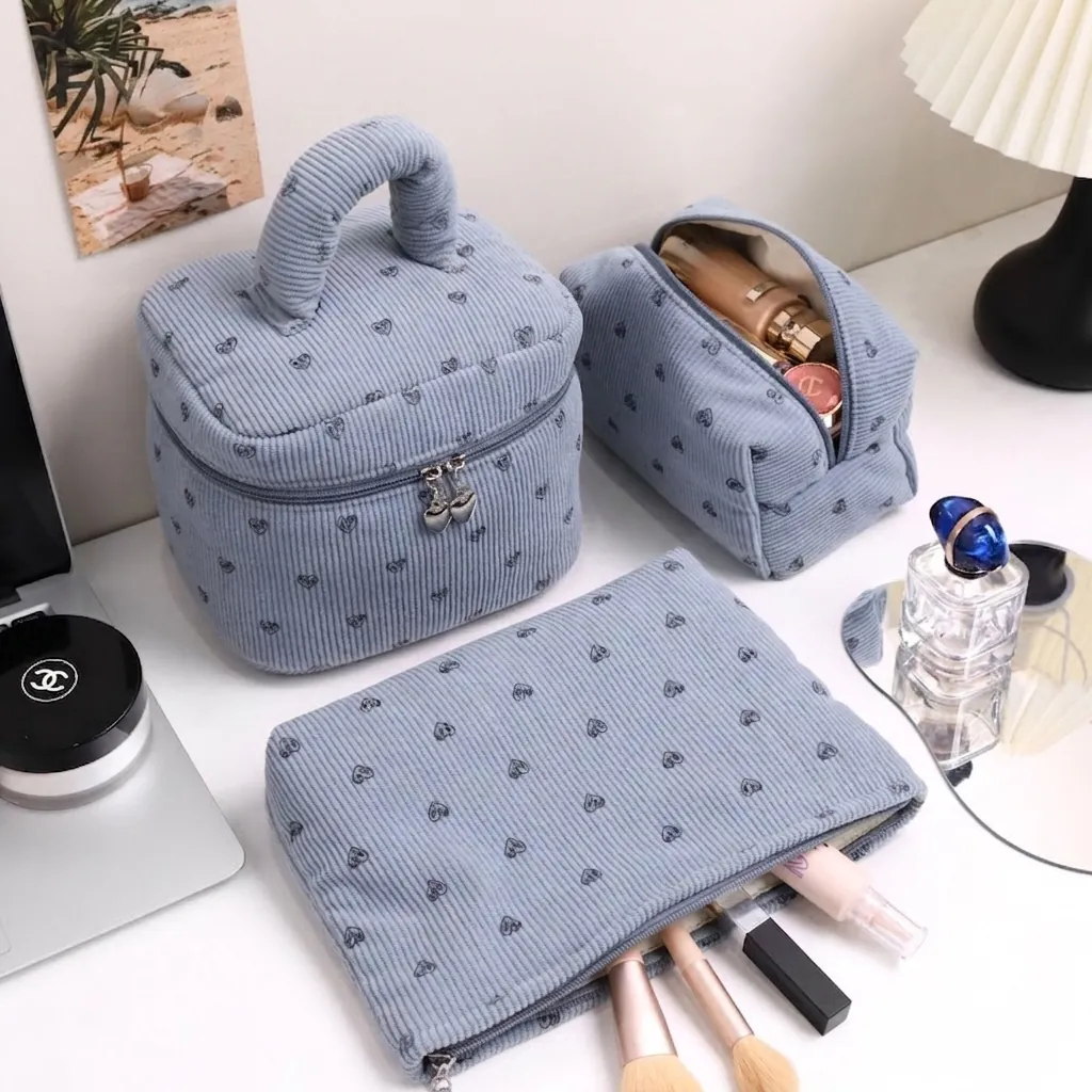 Corduroy Heart Print Makeup Bag Large Capacity Travel Cosmetic Storage Organizer Portable Toiletry Pouch Heart Zipper