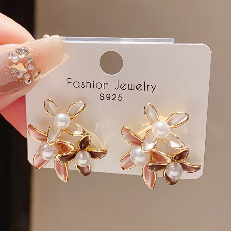 Vintage 18K Gold Plated Flower Stud Earrings For Women With 925 Sterling Silver Post Enamel Dripping Oil Artificial Pearl Jewelry
