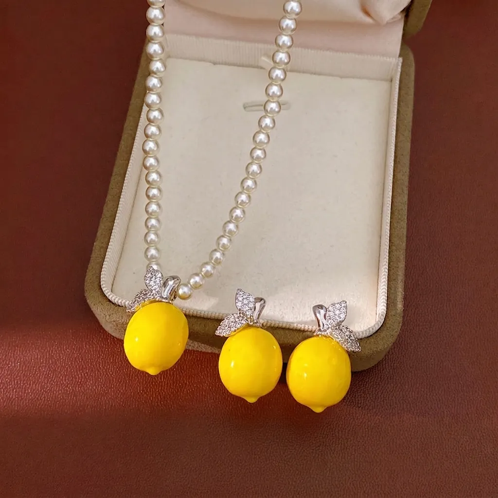 Parure Bijoux Mode Citron Résine Jaune Pendentif Fruit Collier Perle Artificielle Boucles d'Oreilles Feuille Zirconia Femme