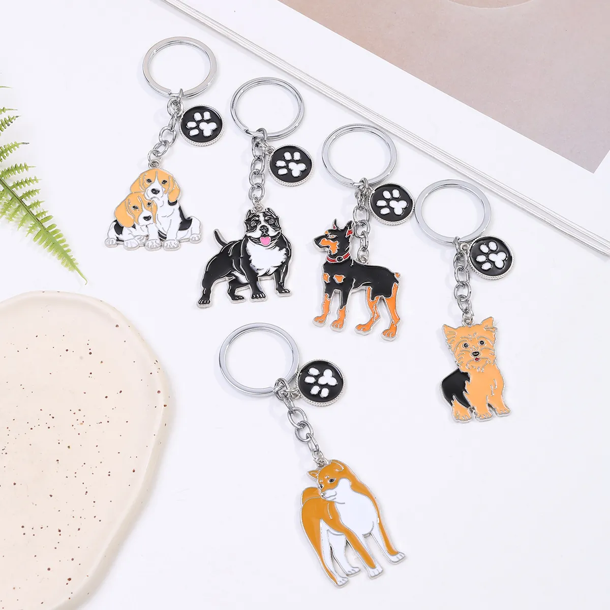 Legierung Metall Hund Schlüsselanhänger Cartoon Welpen Rasse Tasche Charme Mit Pfote Dekor Kreatives Geschenk Für Tierliebhaber Damen Kinder