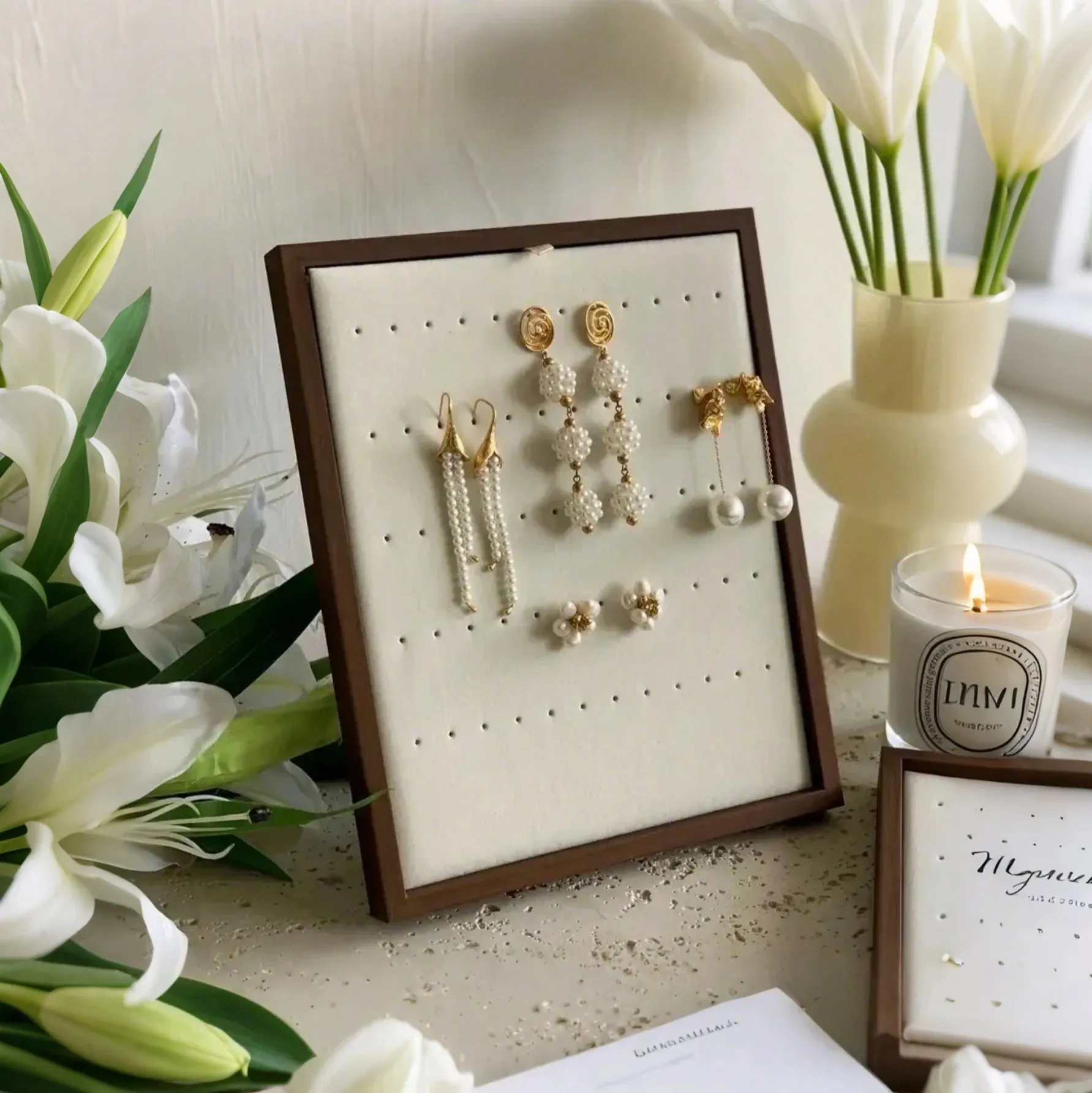Walnut Wood Jewelry Display Stand Vertical Earring Organizer Ring Holder Velvet Lining Showcase For Studs Jewelry Storage