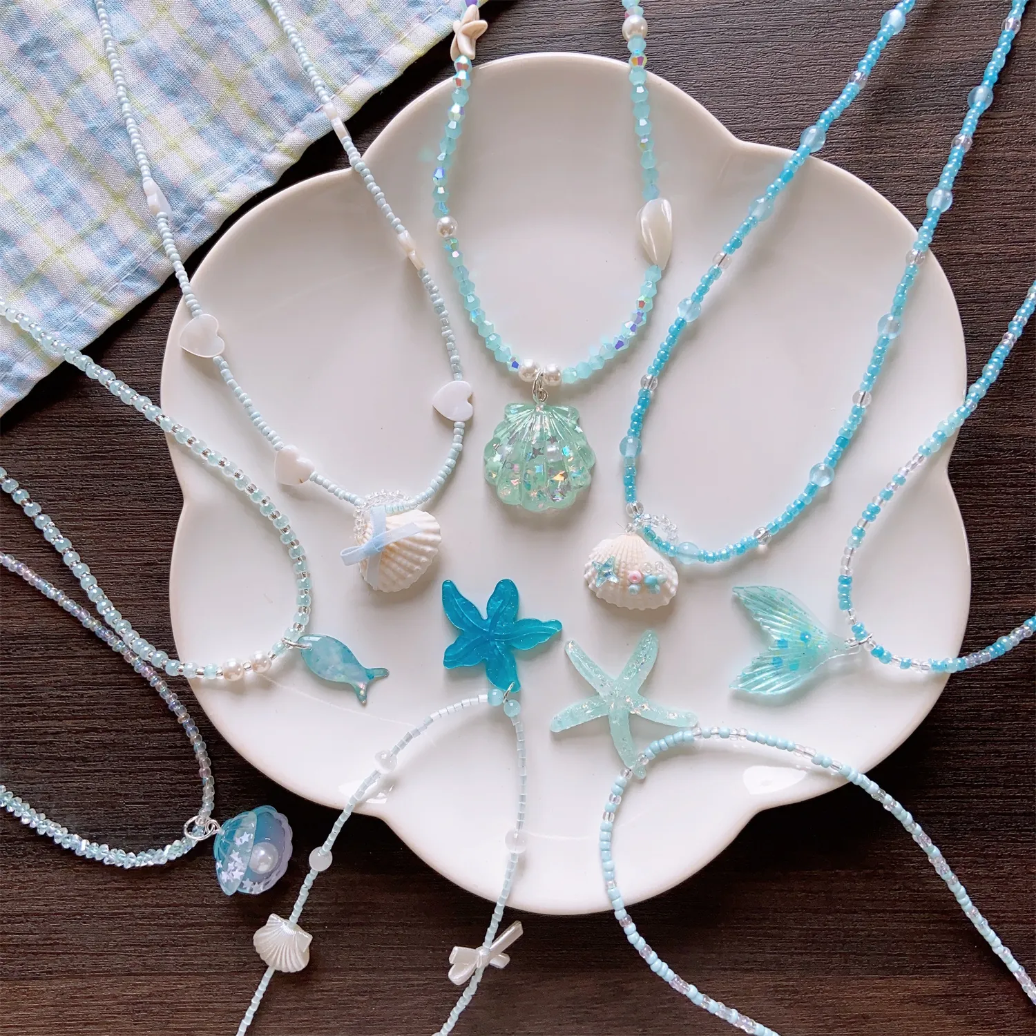 Summer Ocean Theme Beaded Necklace With Shell Starfish Fish Tail Charms Resin Artificial Pearl Handmade Vacation Jewelry For Women Kids