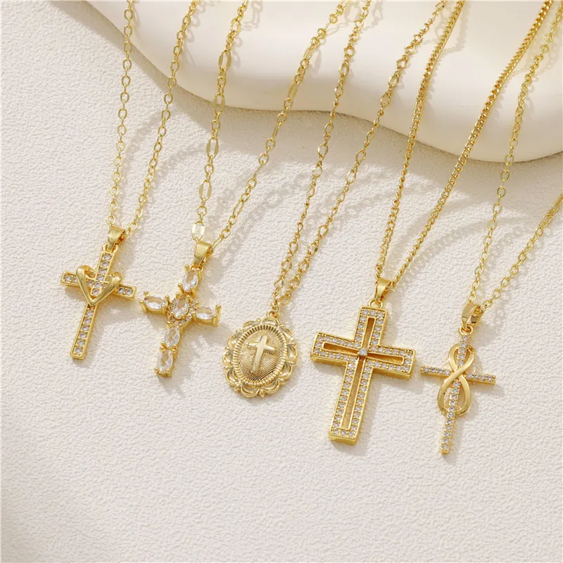 18K Gold Plated Copper Heart Cross Pendant Necklace With Zirconia Inlaid Fashion Jewelry For Women Everyday Commuting Gift