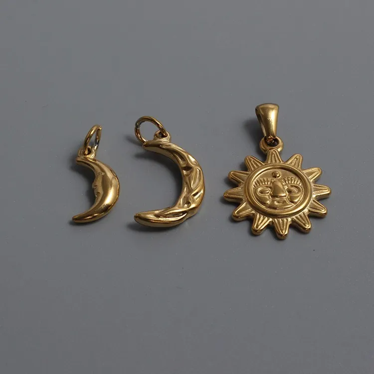 Stainless Steel Sun Moon Face Pendant Necklace Accessory 18k Gold Plated Hammered Texture DIY Jewelry Making Findings For Women