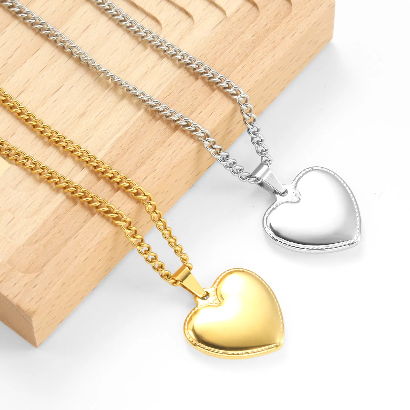 Minimalistische Roestvrijstalen Harthanger Ketting voor Dames Goud Zilver Vergulde Sleutelbeen Ketting Mode Sieraden