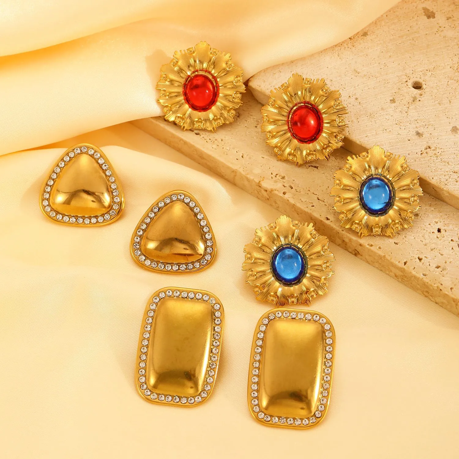 Vintage 18K Gold Plated Stainless Steel Rhinestone Triangle Flower Stud Earrings For Women Retro Geometric Fashion Jewelry
