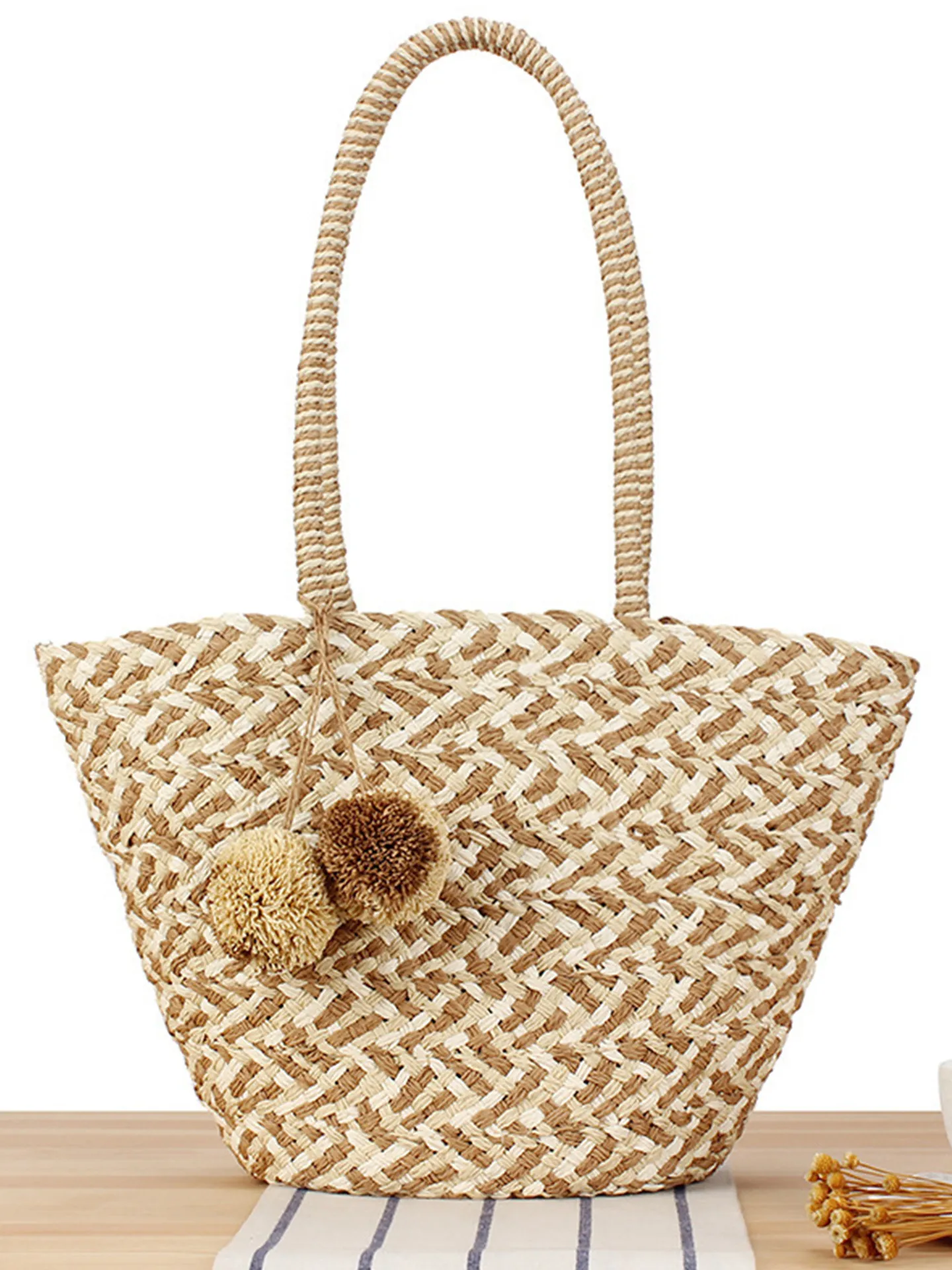 Women Large Capacity Paper Rope Woven Tote Bag Casual Vacation Summer Shoulder Bag With Pom-poms Grid Pattern Handbag