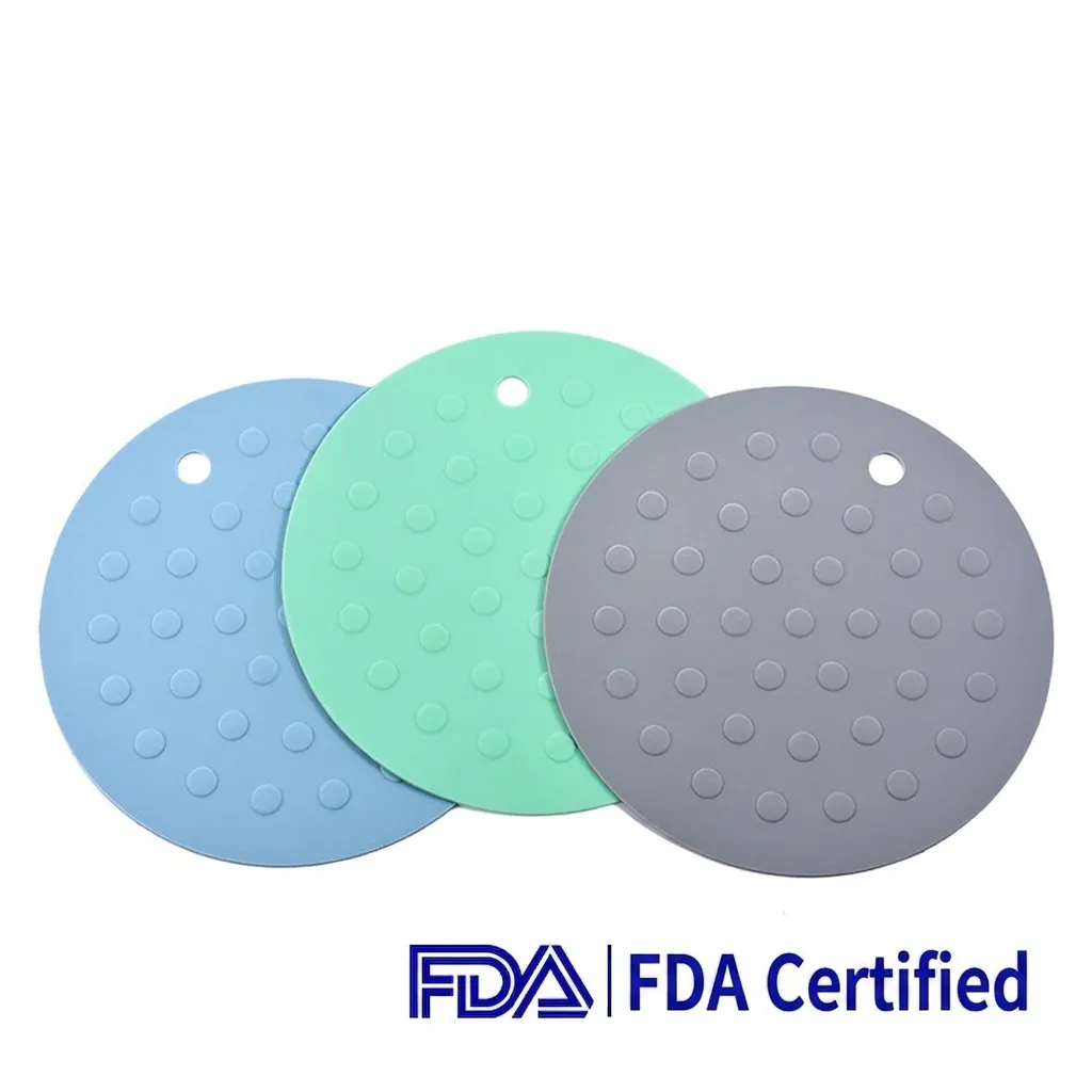 Round Silicone Placemat Heat Resistant Non-Slip Coaster With Hanging Hole Dot Pattern Table Mat Kitchen Decor