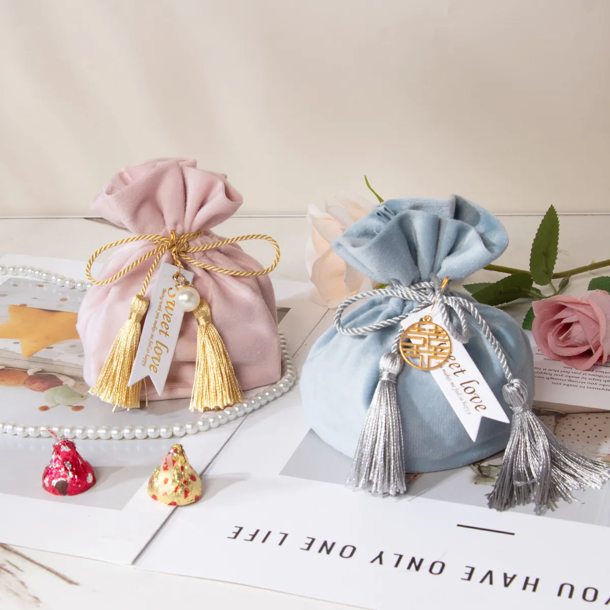 Chinese Style Velvet Wedding Candy Bag With Tassel Artificial Pearl Drawstring Gift Bag For Party Favors Favor Box