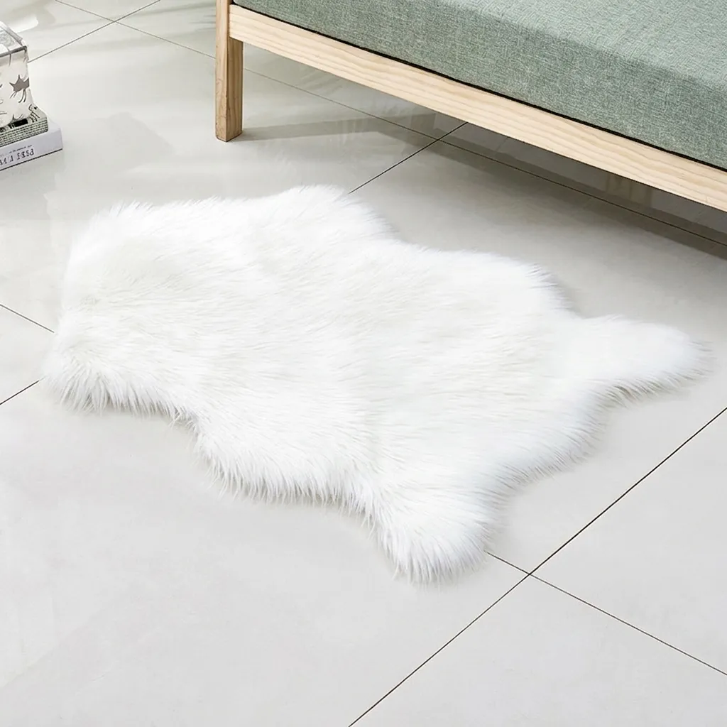 Soft Faux Fur Rug For Bedroom Living Room Shaggy Sheepskin Area Rug Non-Slip Acrylic Carpet Irregular Shape Home Decor