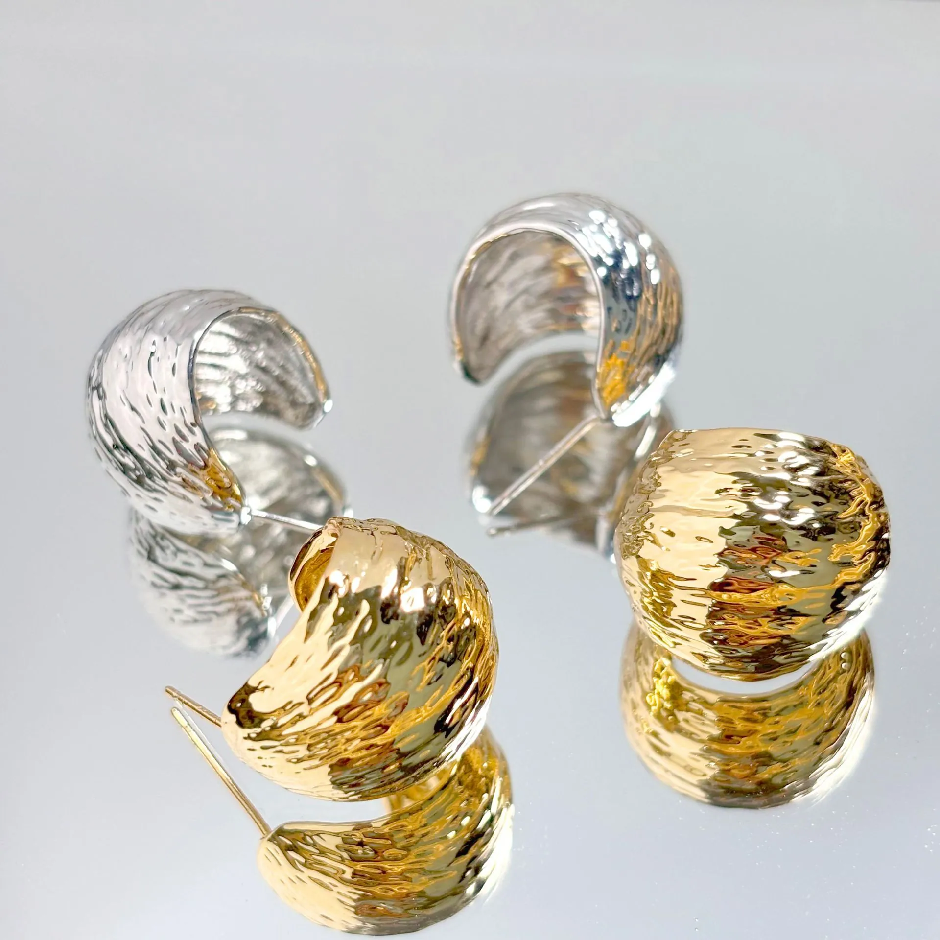 Korean Geometric Wrinkled Copper Stud Earrings 18K Gold Silver Plated Minimalist Fashion Jewelry For Women Niche Design