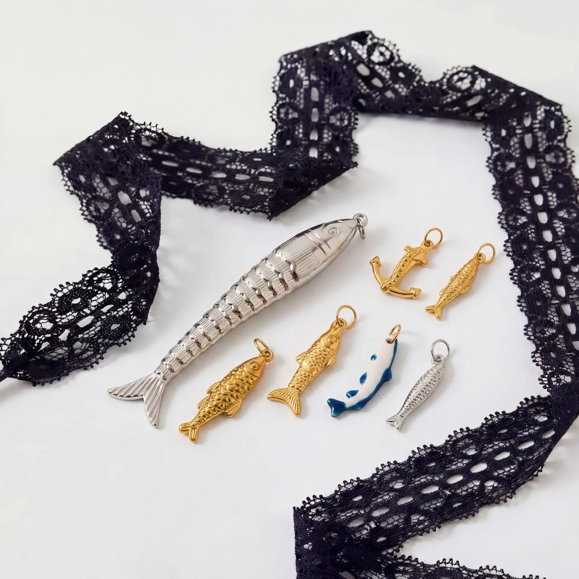 Ciondoli DIY in Acciaio Inossidabile Vita Marina Placcato Oro 18K Pesce Ancora Cupcake Cuffie Strass Accessori per Creazione Gioielli