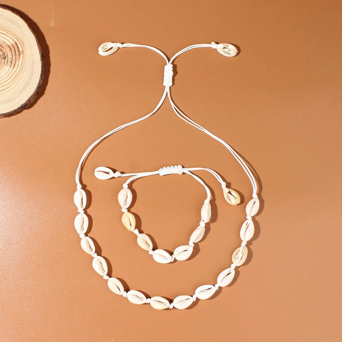 Set di Collana e Bracciale in Conchiglia Naturale Bohemien Fatto a Mano Gioielli da Spiaggia per Donna Vacanza Moda