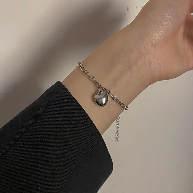 Minimalist Alloy Silver Tone Heart Pendant Bracelet For Women Personalized INS Style Adjustable Chain Bracelet Jewelry Gift