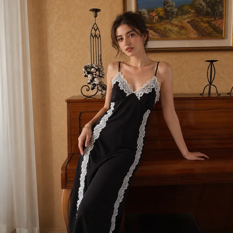 Elegante Camicia da Notte in Satin da Donna Scollo a V Francese con Finiture in Pizzo Spalline Sottili Lunghezza Midi Homewear