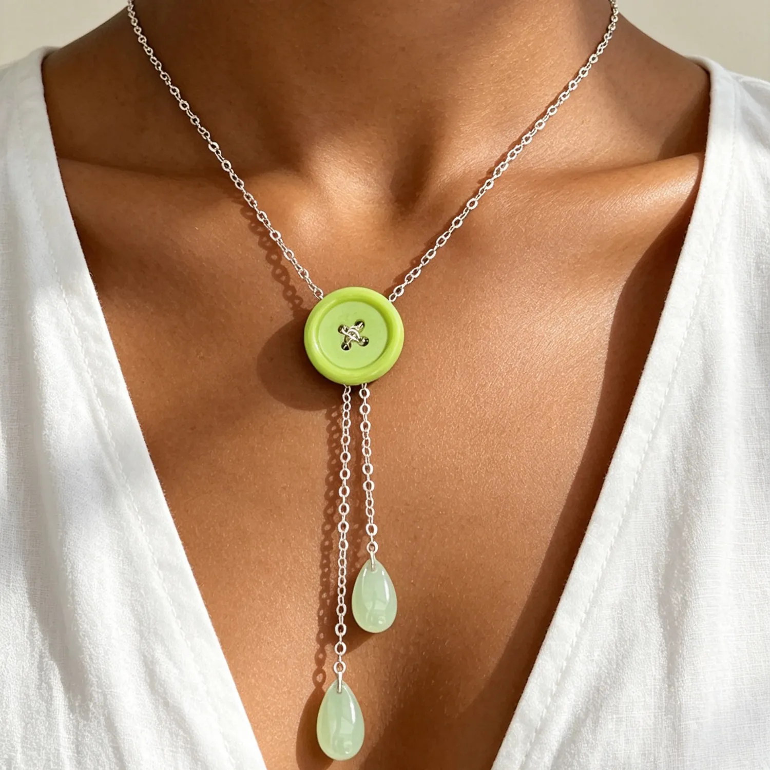 Verse Macaron Kleur Knop Kwastje Y-Vormige Halsketting Voor Vrouwen Zoete Waterdruppel Hanger Plastic Legering Ketting Gepersonaliseerde Choker Sieraden