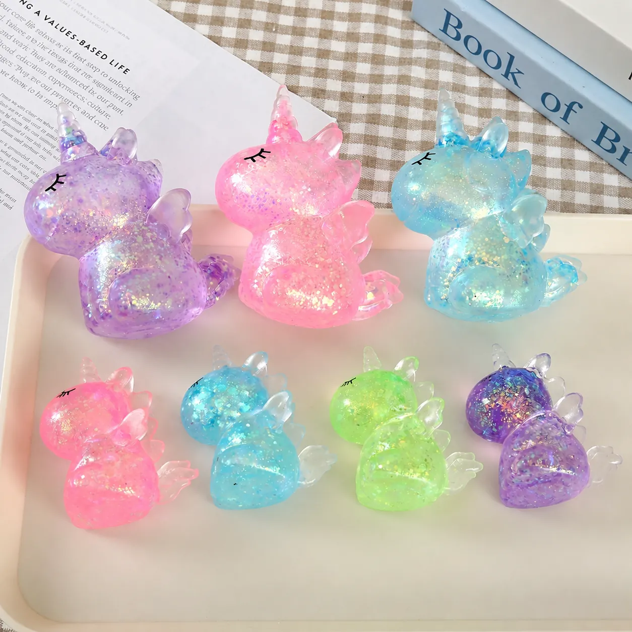 Süßes Cartoon Einhorn Squishy Stressabbau Spielzeug Feiner Glitzer Malzzucker Stil Langsamer Rückprall Verformbares Tier Spielzeug