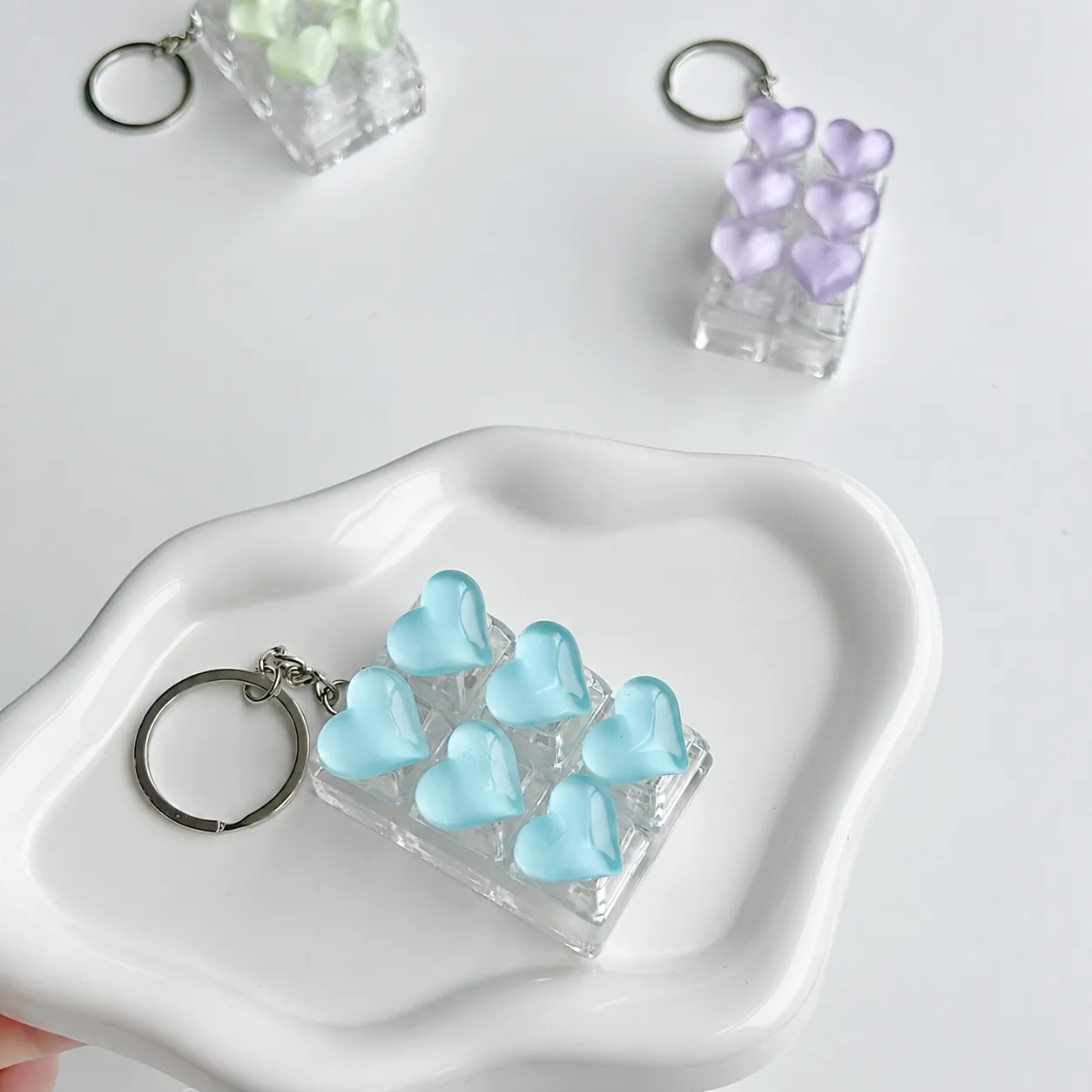 6-Grid Translucent Heart Mechanical Keyboard Switch Stress Relief Button Squishy Toy Keychain Pendant For Kids Adults Bag Decoration