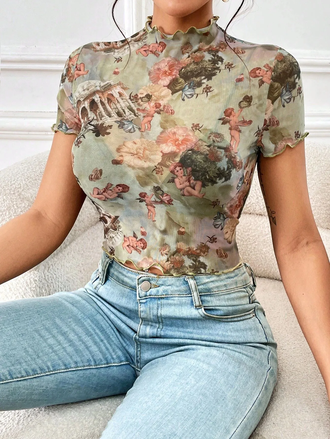Camiseta de Malla Elegante para Mujer Estampado Vintage Querubín Floral Borde de Lechuga Cuello Alto Ajustada Manga Corta