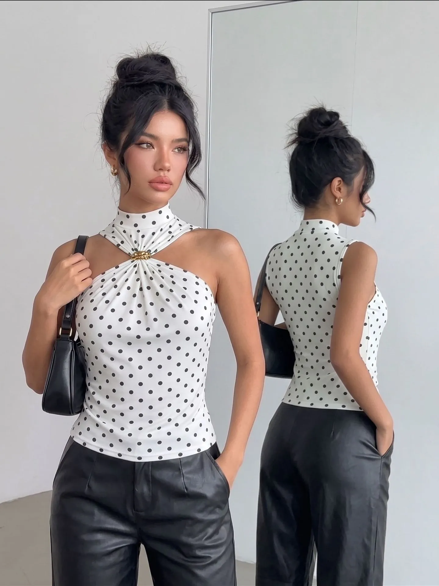 Women Halter Polka Dot Sleeveless Top Slim Fit Sexy Streetwear Vest With Metal Ring Decoration Polyester Spandex Knit Top