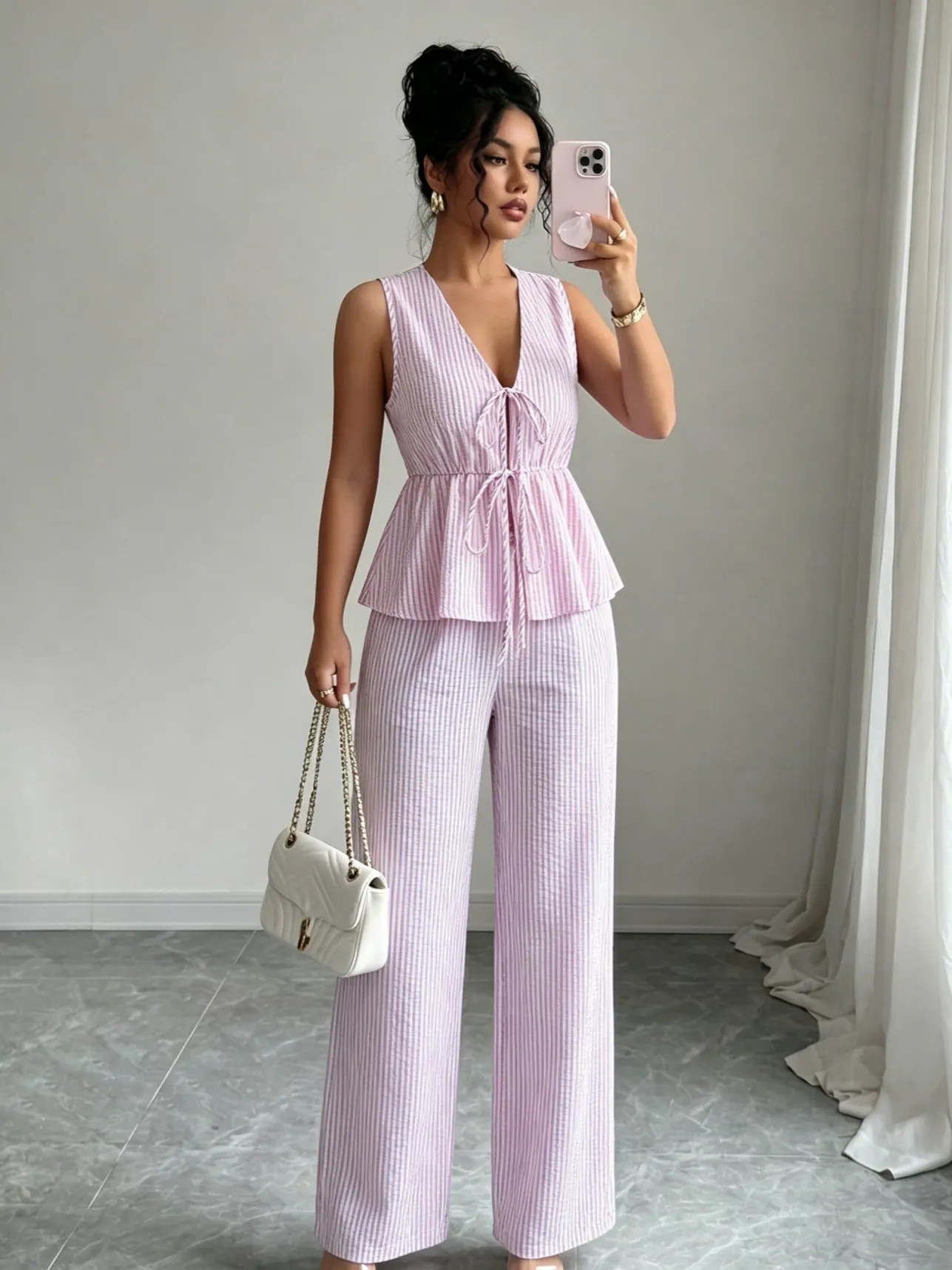 Ensemble Deux Pièces Femme Rayé Sans Manches Col en V Top Peplum et Pantalon Jambes Larges Décontracté Mode Été Minimaliste