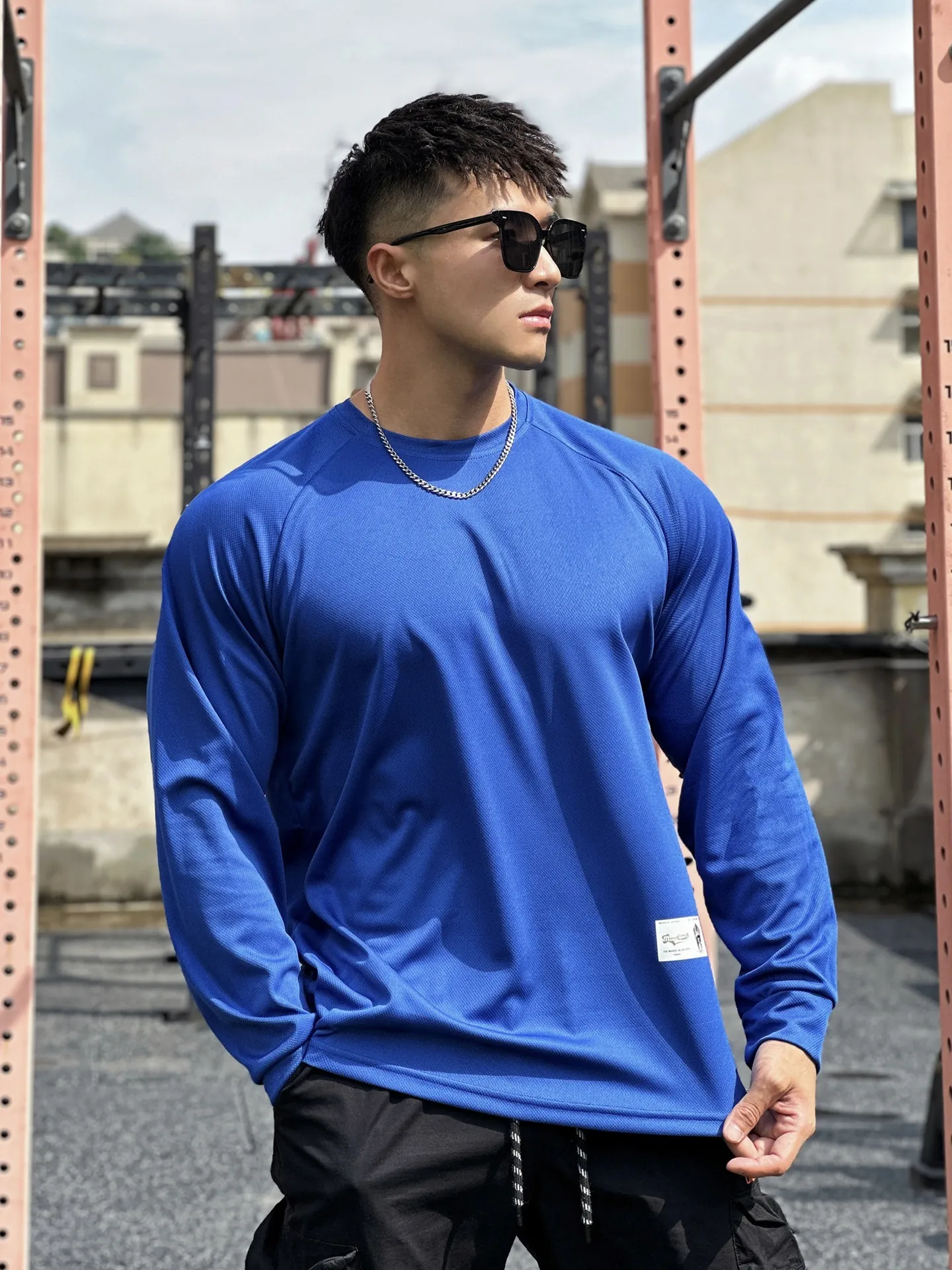 Men's Sport Mesh Long Sleeve T-Shirt Breathable Moisture Wicking Raglan Sleeve Pullover Gym Training Basketball Fitness Top