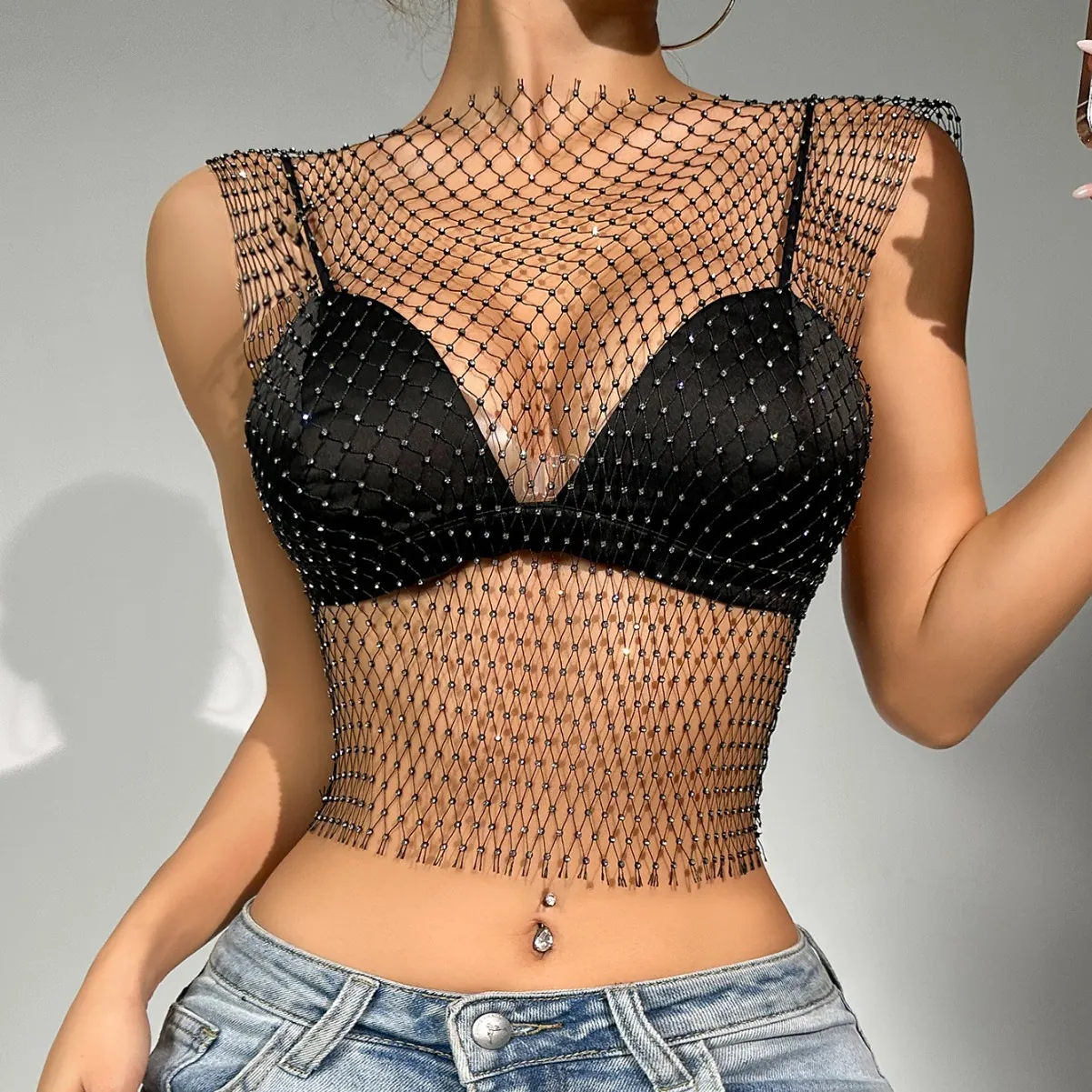 Sexy Nightclub Women Fishnet Hollow Out Rhinestone Tank Top Sparkly Mesh Diamond Cami Top Sleeveless Crop Top Party Clubwear