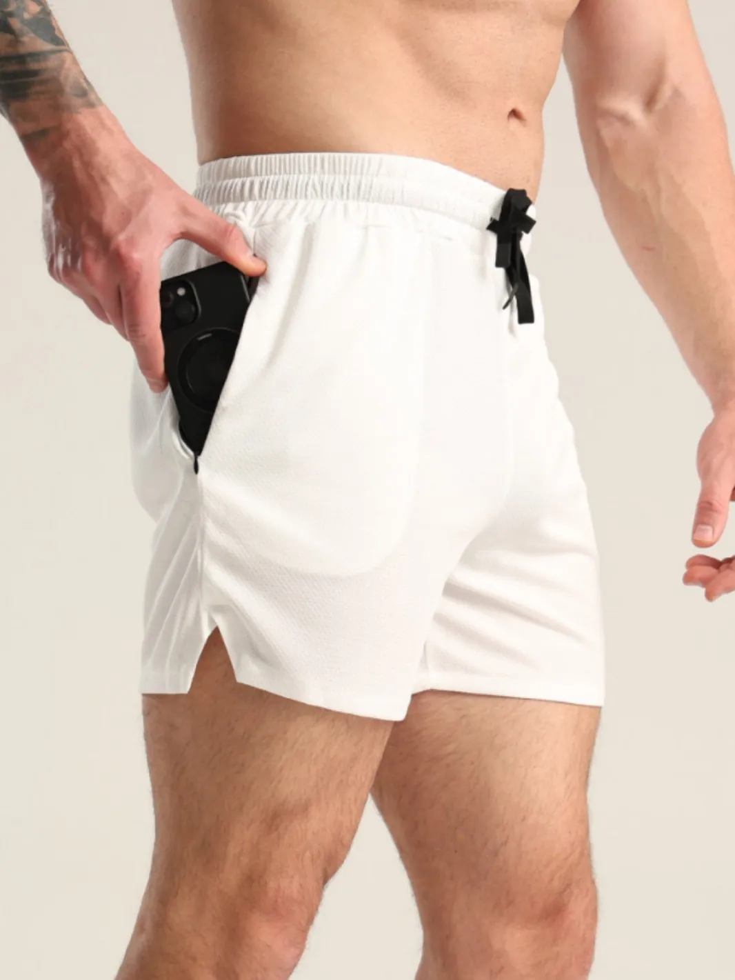 Herren Schnelltrocknend Gym Sportshorts Mit Reißverschlusstaschen Atmungsaktiv Mesh Athletisch Laufen Basketball Strand Casual Fitness Bottoms