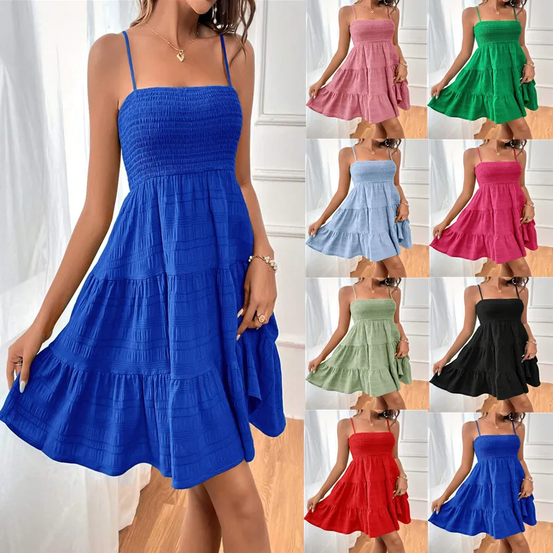 Robe d'Été pour Femmes à Fines Bretelles Smockée Étagée Mini Robe Sexy Épaules Dénudées Couleur Unie sans Manches pour Vacances