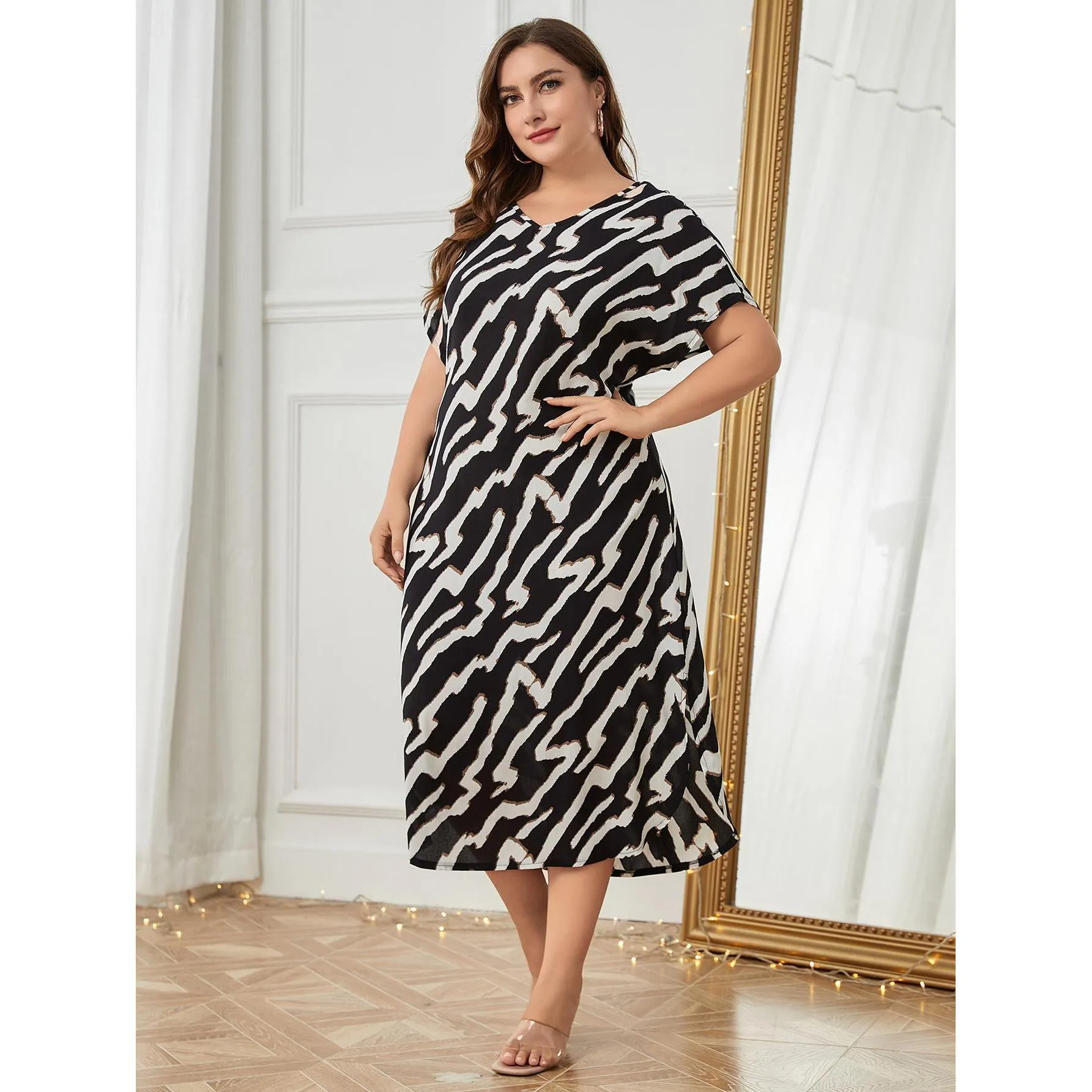 Plus Size Women Viscose V-Neck Short Sleeve Long Nightgown Zebra Printed Loose Loungewear Casual Soft Sleepwear Top