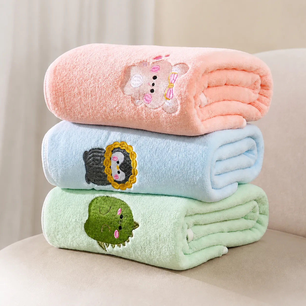 Baby Bath Towel Soft Thickened Coral Velvet Water Absorbent Cartoon Animal Embroidery Quilt Blanket For Infants