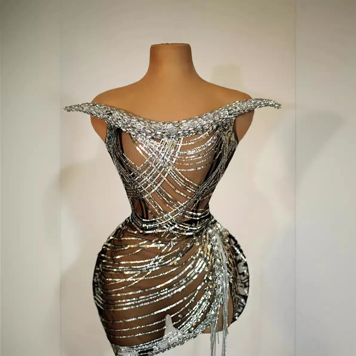 Women Sexy Sequin Rhinestone Two Piece Set Cow Horn Tube Top Mini Skirt Nightclub Birthday Banquet Outfit Top And Bottom