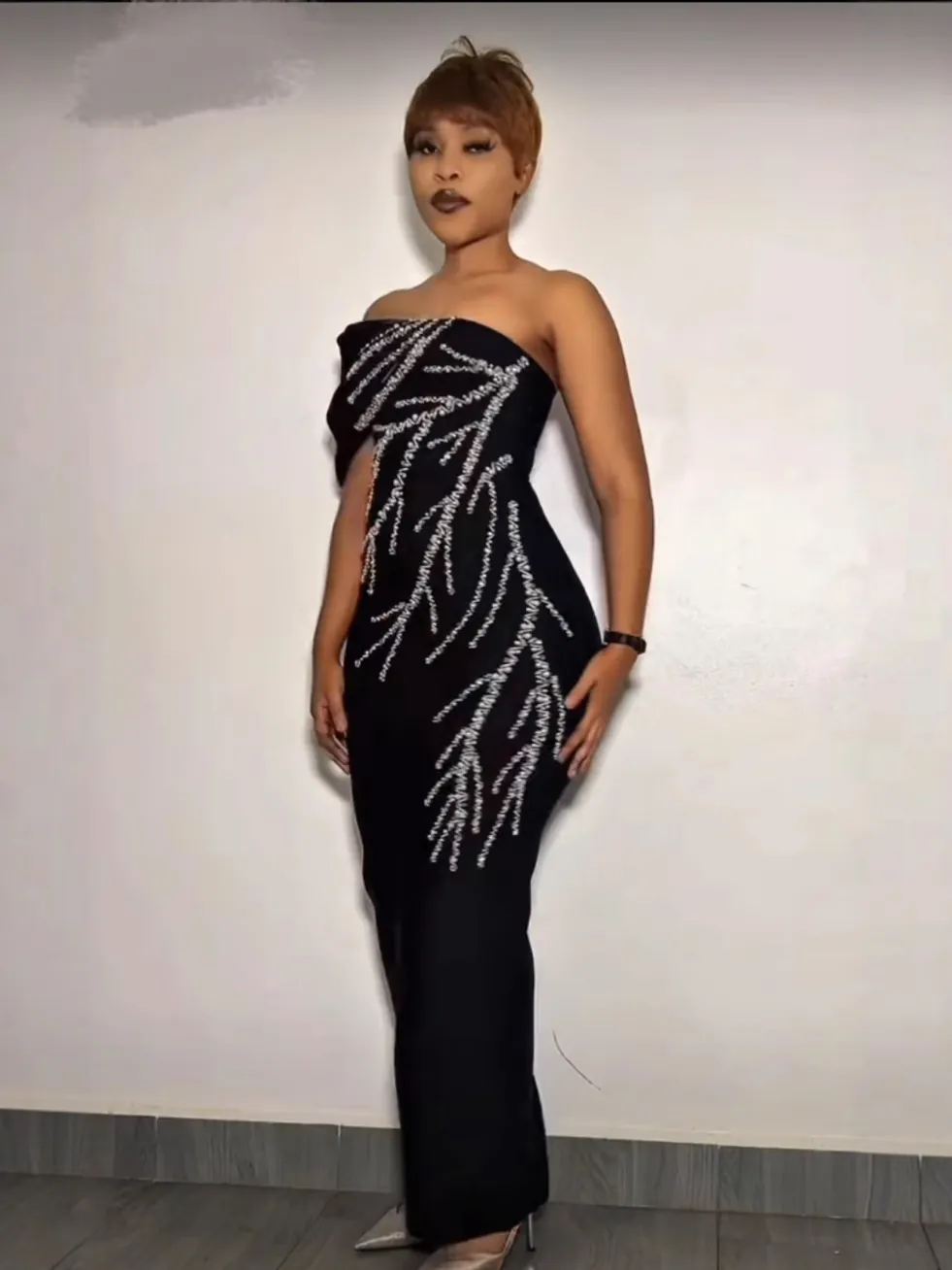 Elegant Sexy Women Bandage Maxi Dress Off Shoulder Rhinestone Pearl Embellished Slim Fit Bodycon Evening Party Gown Long Dress