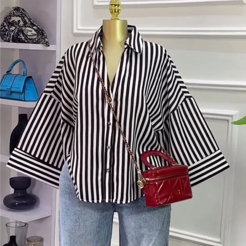 Damen Gestreift Polyester Hemd Mode Locker Süß Umlegekragen Knopf Top Lässig Sommer Kurz Bluse Für Damen Schmuck