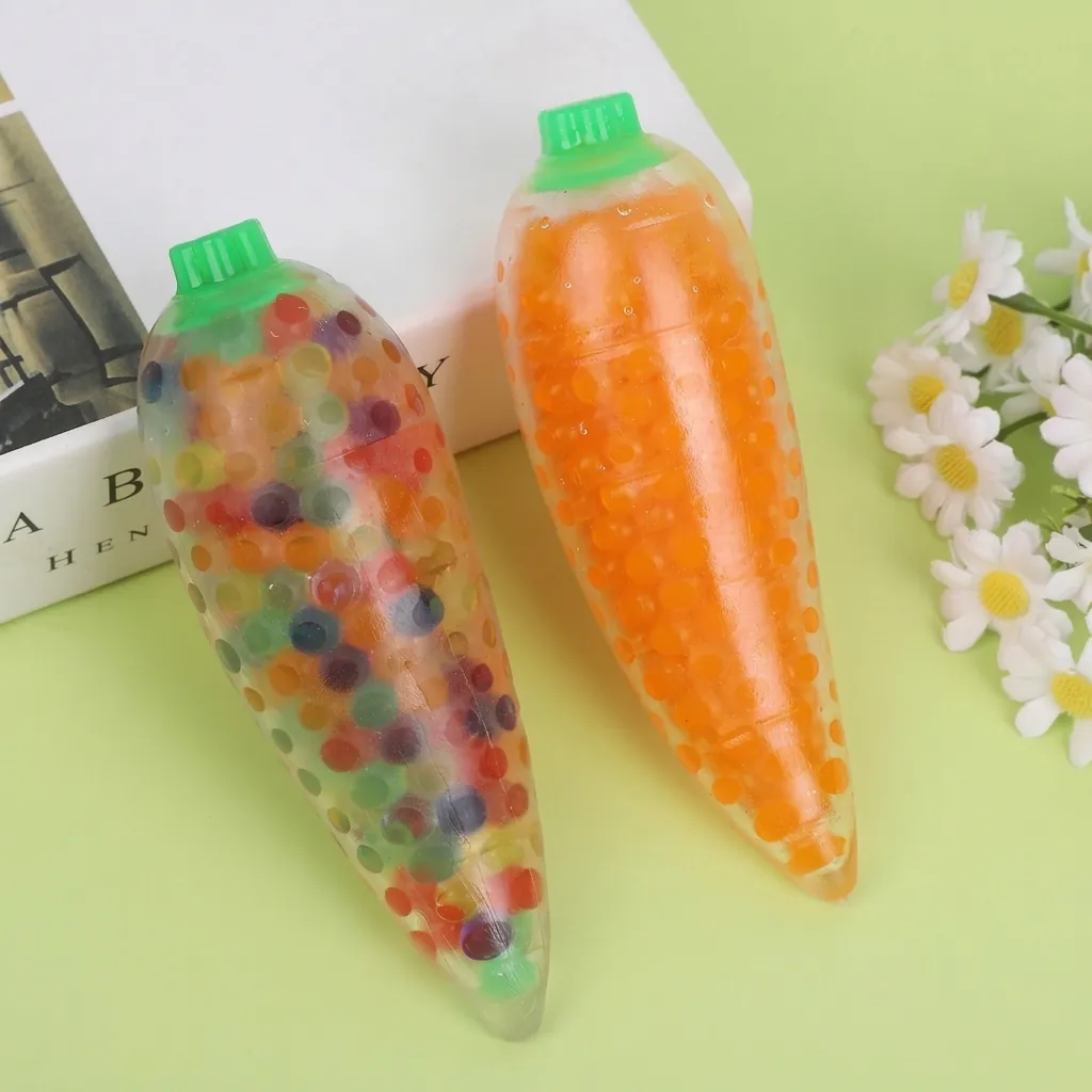 Giocattolo Squishy a Forma di Carota Pasquale TPR Antistress Perline d'Acqua Sensoriali Verdura Carota da Spremere Regalo