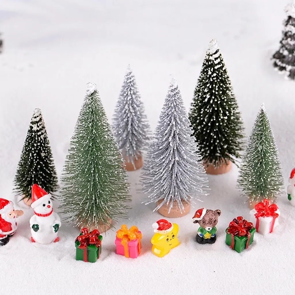 Mini Sapins de Noël en Sisal Avec Socle en Bois Pins Artificiels Enneigés pour Paysage Miniature Village de Noël Décoration de Table Maison