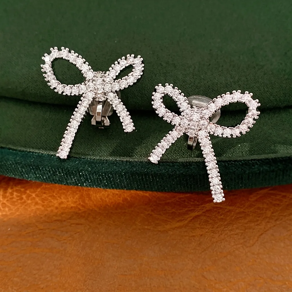 Koreanischer Stil Zirkonia Schleife Clip-on Ohrringe Für Damen Ohne Loch Silber Farbe Kupfer Schmuck Elegante Accessoires