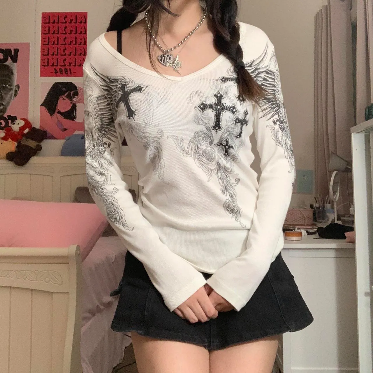 Gothic Cross Wings Print Slim Fit Long Sleeve T-Shirt For Women Y2K Aesthetic Round Neck Polyester Top Streetwear Base Layer