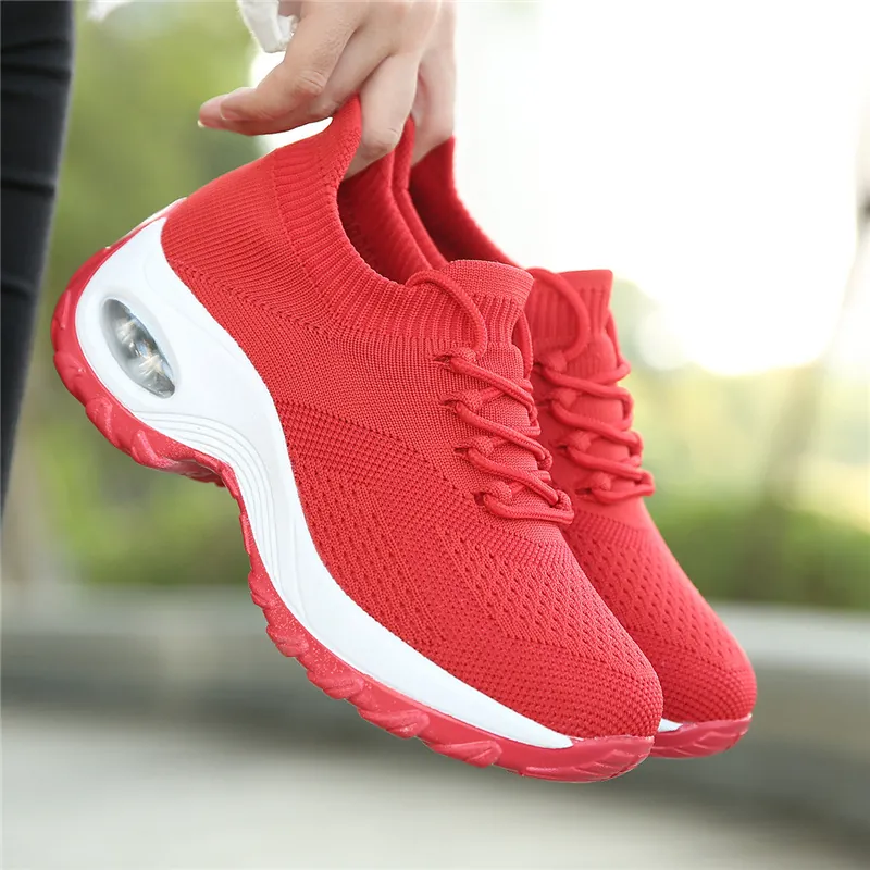 Baskets Flyknit pour Femmes Chaussures à Bascule Coussin d'Air Casual Course Respirant Grandes Tailles Chaussures Chaussettes Mode