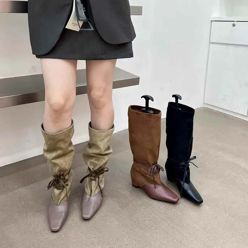 Bottes Hautes Vintage pour Femmes Couleur Contrastée Style Cowboy Western Bout Pointu Design Slouchy Bottes en Daim