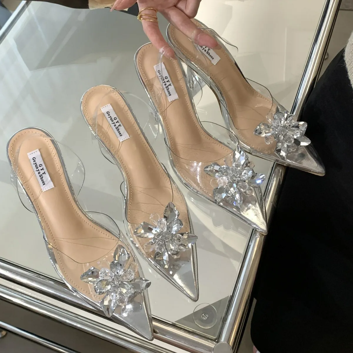 Mules à Talons Hauts en PVC Transparent pour Femmes Sandales Élégantes à Fleurs en Strass Argenté Stiletto Talon Verre à Vin Chaussures de Mariage