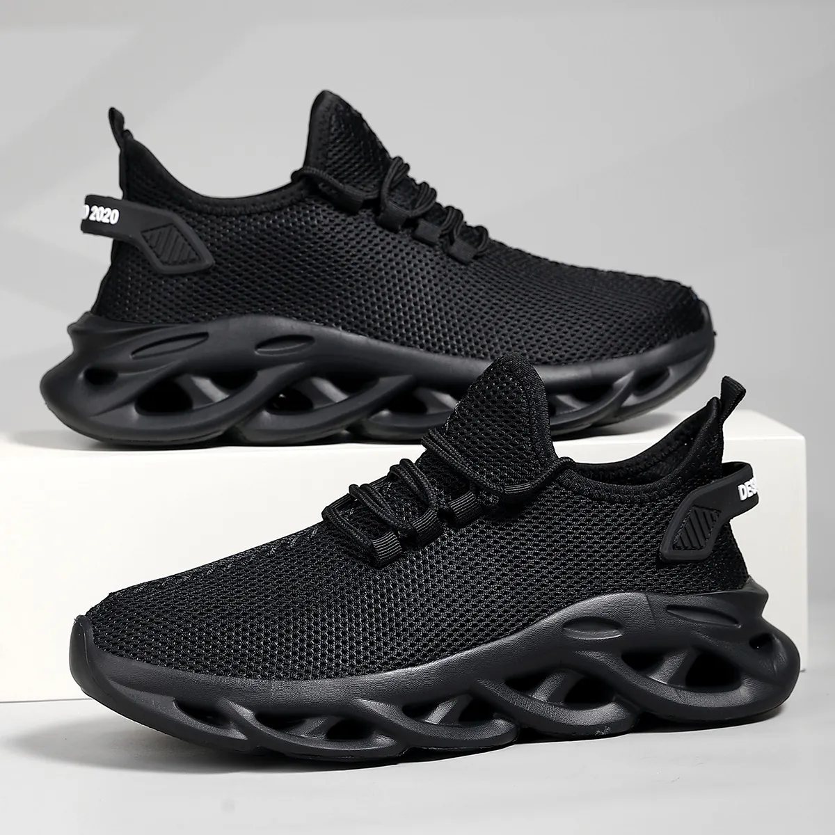 Men Running Shoes Breathable Flyknit Mesh Casual Sneakers Shock Absorption Blade Sole Lightweight Soft Bottom Sports Shoes