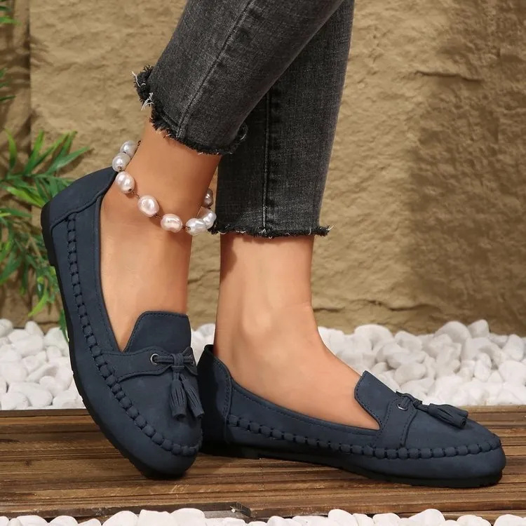 Women's Retro Tassel Loafers PU Leather Flat Slip-On Shoes With Stitching Detail Round Toe Lightweight Casual Loafers Women