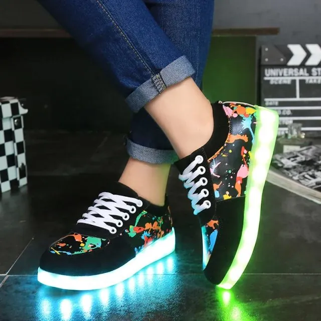 LED Light Up Shoes Graffiti Printed Board Sneakers USB Rechargeable Unisex Casual Low Top Luminous Shoes For Party Streetwear