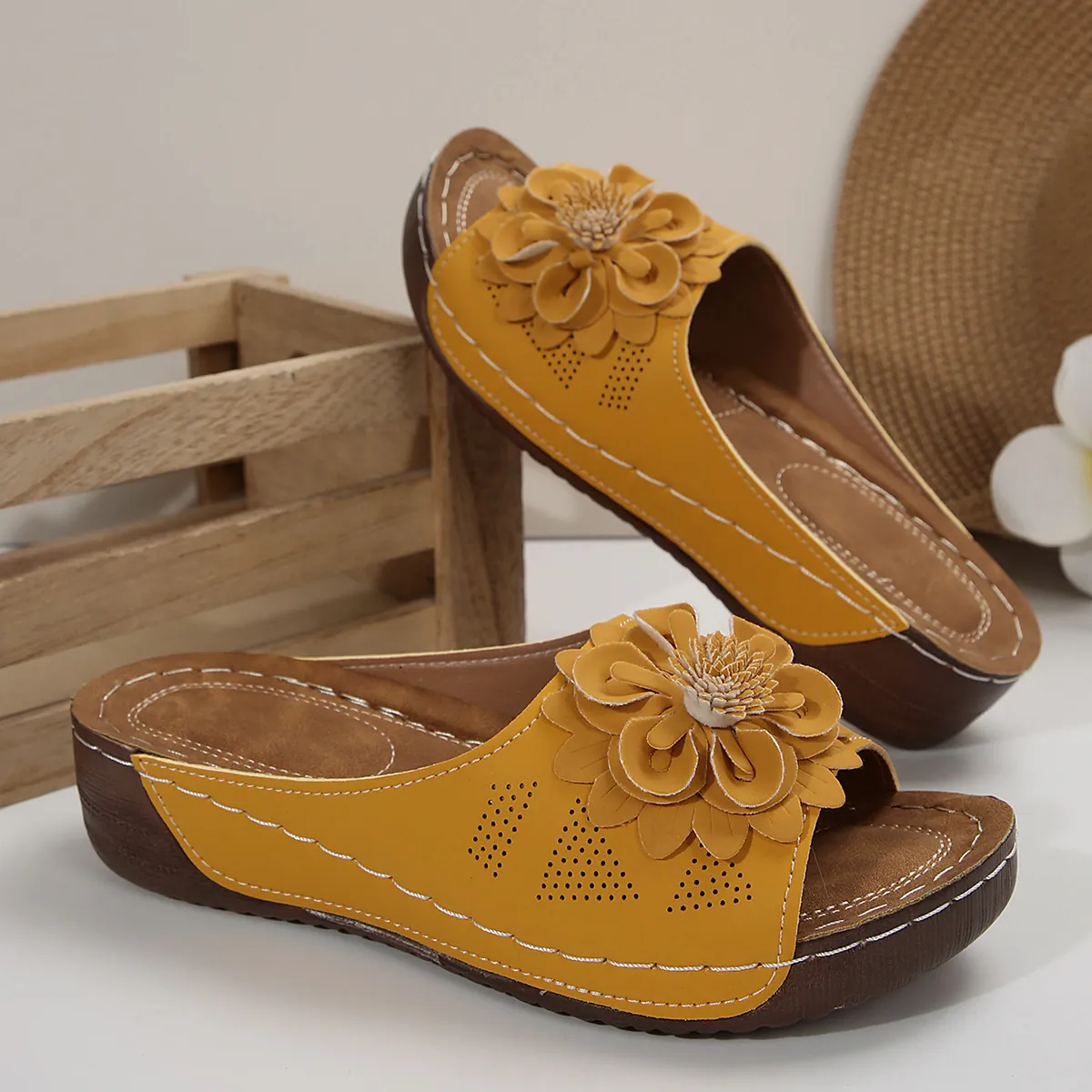 Women's Summer Wedge Sandals 3D Flower Decoration Peep Toe Platform Slides PU Leather Casual Beach Slippers Plus Size