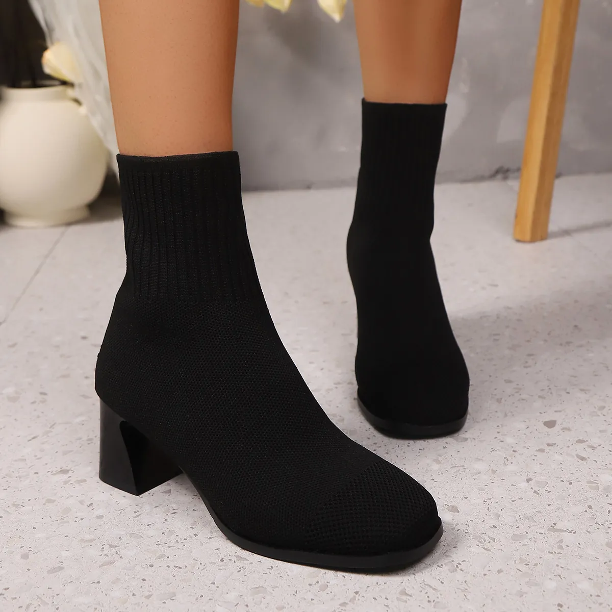 Damen Strick Socken Stiefel Blockabsatz Mittelhohe Stiefel Britischer Stil Slip-On Stiefeletten Herbst Winter Mode Einfarbig Lässige Schuhe