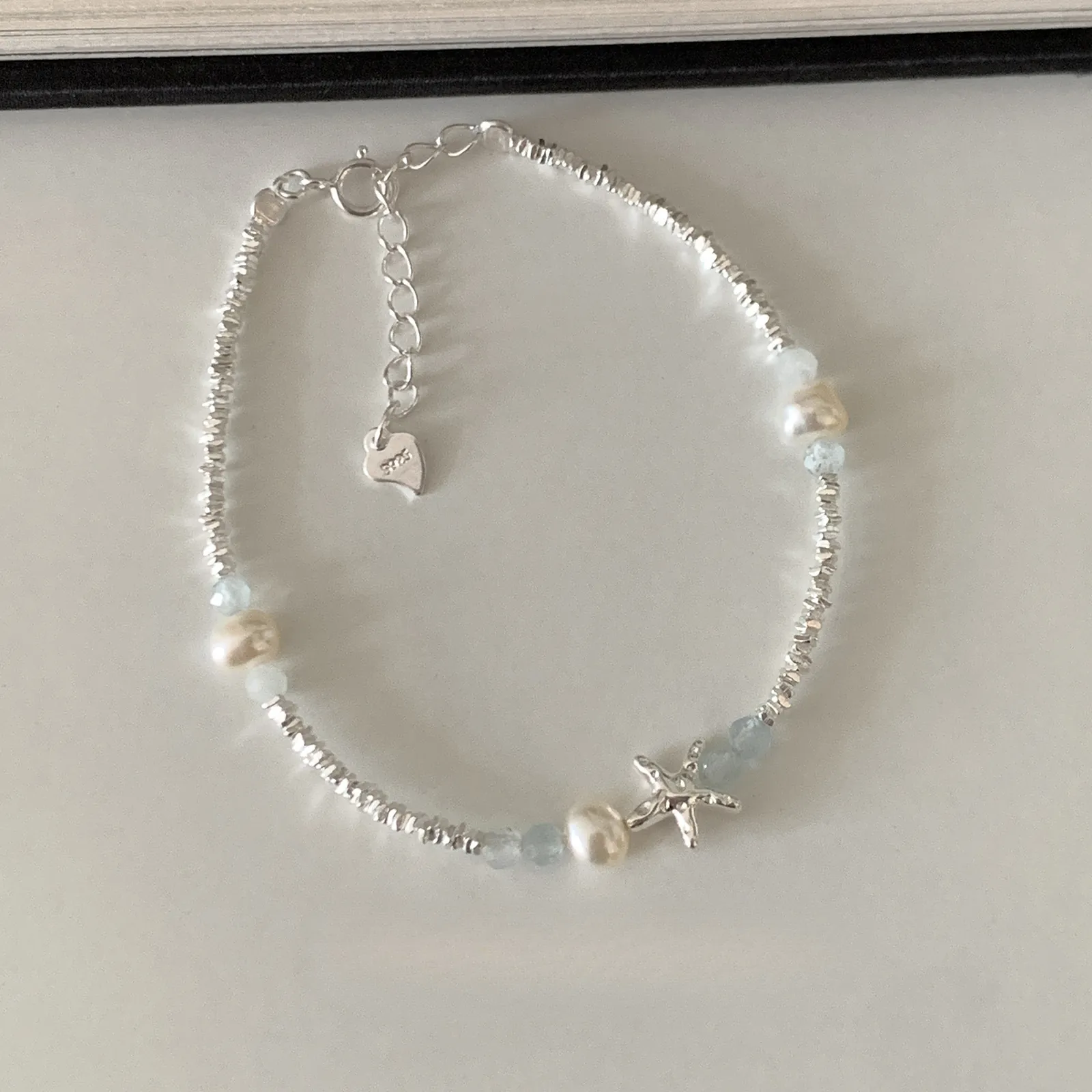 Mode Kupfer Seestern Armband Für Damen Künstliche Perle Meeresmuschel Anhänger Schmuck Elegante Strand Stil Handgelenk Zubehör