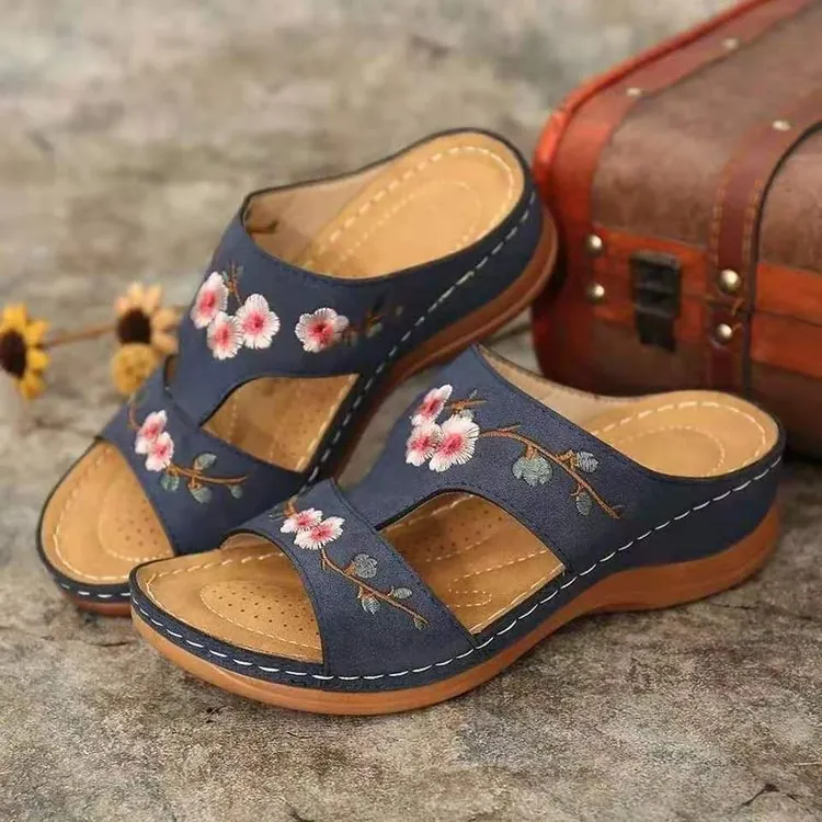 Mules à Talon Compensé Vintage pour Femmes Broderie Florale Sandales Décontractées en Cuir PU à Plateforme Été